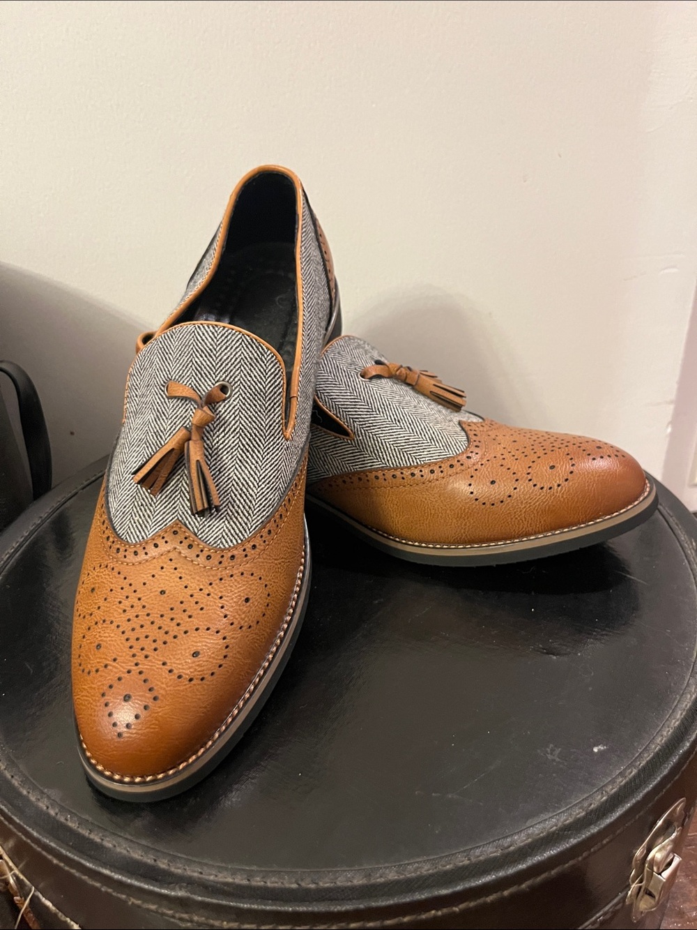 Source Unknown Tan Leather & Gray Herringbone Tassel Loafers